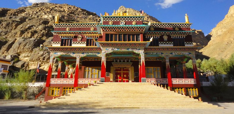 Chandigarh Sarahan Sangla Chitkul Kalpa Nako Tabo Kaza Chandratal Manali Chandigarh Package By Cab